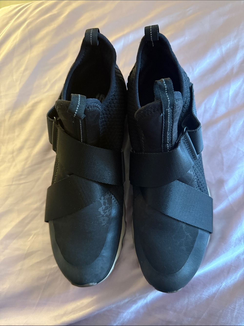Sorel Kinetic Sneak Black High‎ Top Cross Strap Sneakers NL3374-010 Womens 10.5